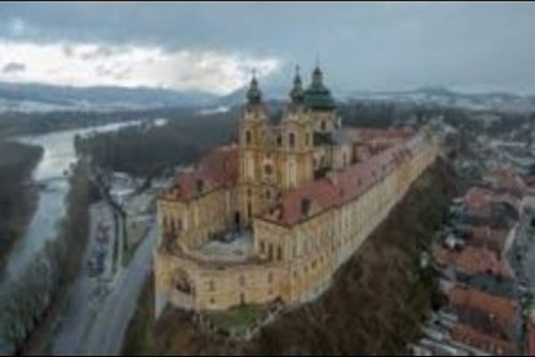 Baroque Cities and Monarchs of the Danube