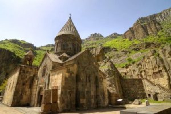 Wander through the gorges of Armenia
