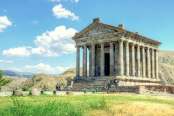 Immerse with Easter in Armenia