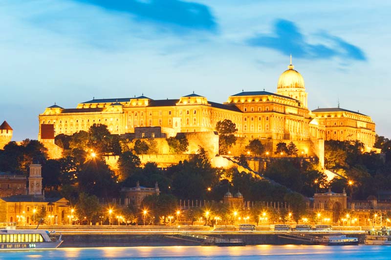 Discover Deluxe Austria
