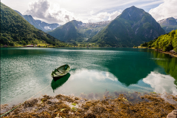 On the footsteps of the Vikings