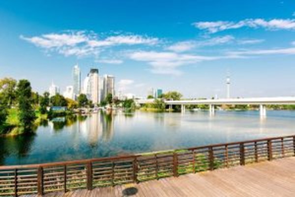 Immerse Vienna and Danube Valley