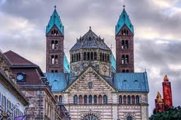 Christmas Markets and Castles - Self Drive