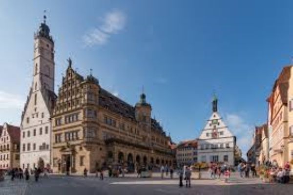 Immerse Frankfurt and Rothenburg