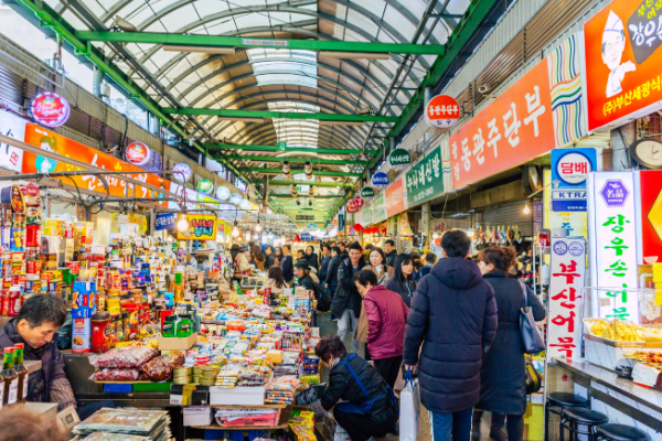 Korea's Cultural Crossroads