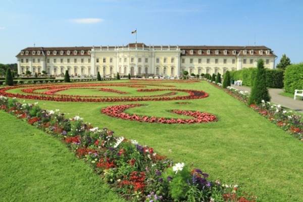 Immerse Munich and Castles