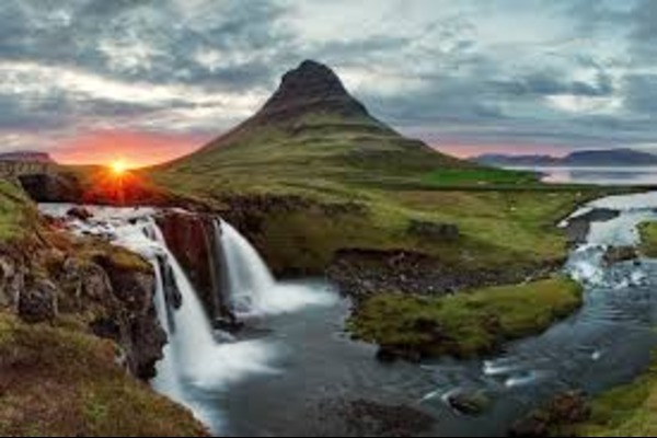 Land of Midnight Sun