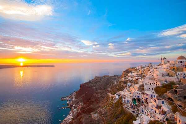 The Jewels of the Cyclades Cruises