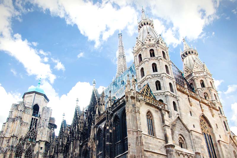 Discover Deluxe Austria