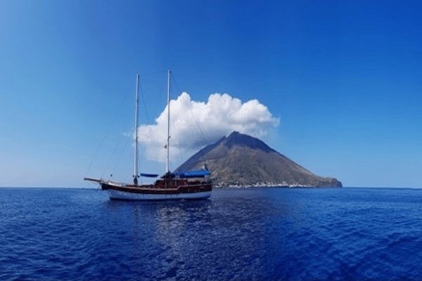 Gulet Cruise to the Aeolian Islands