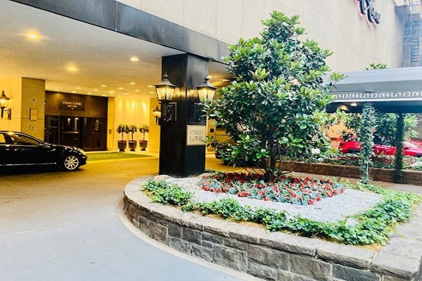 Park Lane Hotel