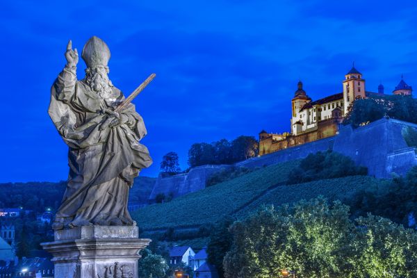 Christmas Markets and Castles - Self Drive