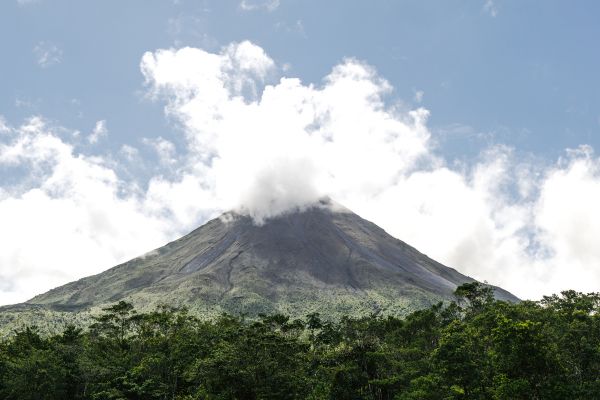 Between Jungle, Beaches and Volcanos