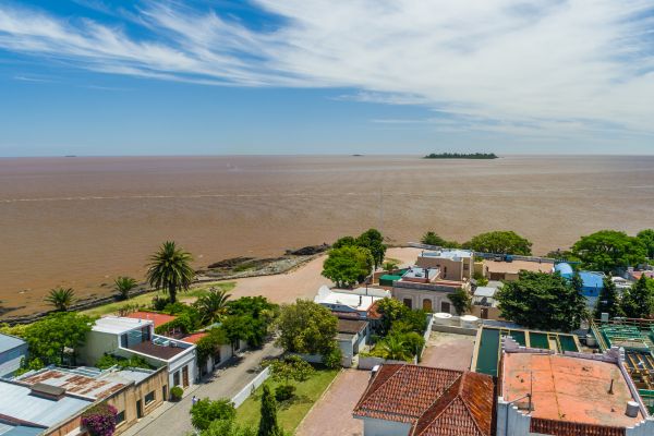 Essential Uruguay