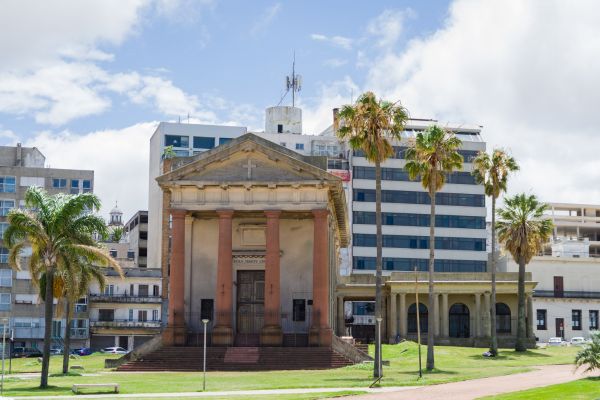 Essential Uruguay