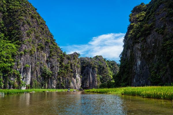 Traverse Vietnam Mountains to the Sea