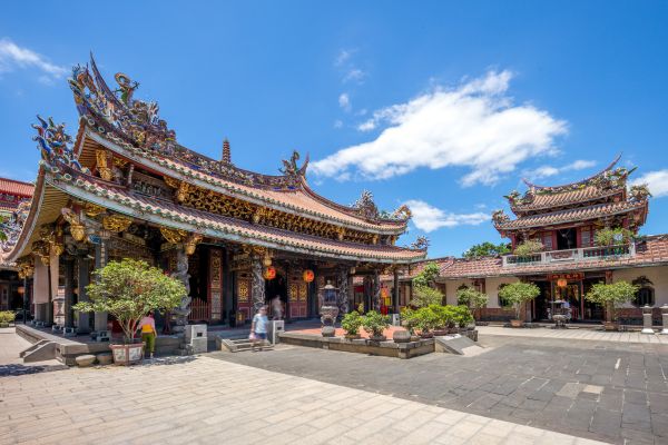 Explore Taipei