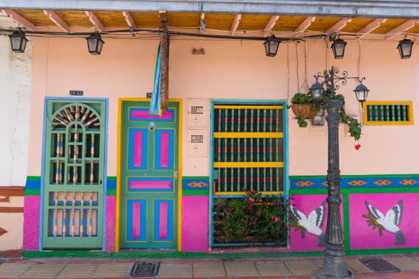 Women-Only Colombia Group Travel