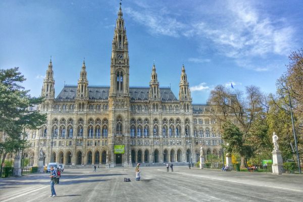 Art, Heritage & Gastronomy: A Belgian Canal Cruise