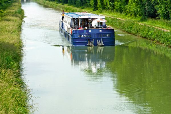 "Alsace & Lorraine: A Canal Tapestry"