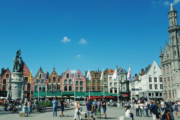 Belgian Canal Gems: Art, History and Taste