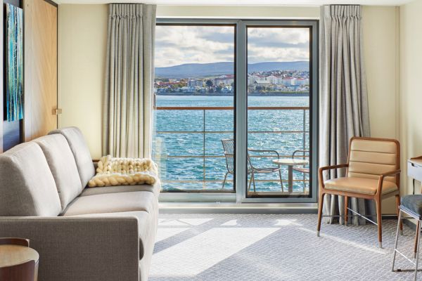 Classic Antarctica Air-Cruise Magellan Explorer