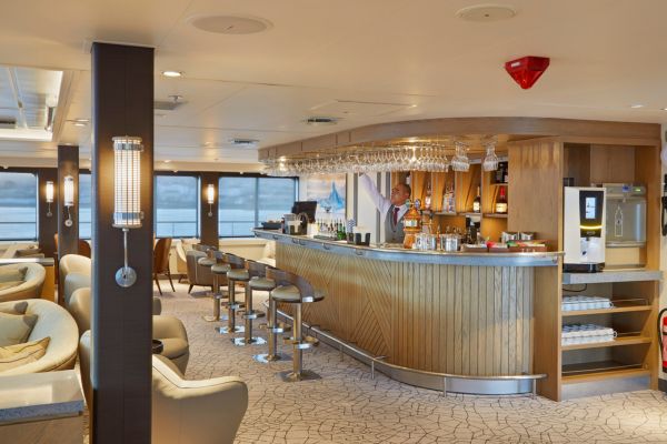 Classic Antarctica Air-Cruise Magellan Explorer