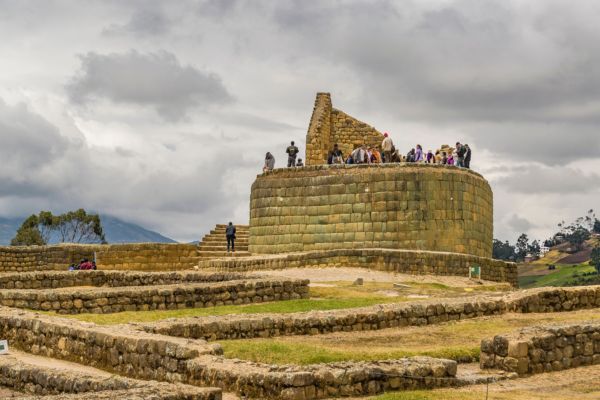 Andes and the Volcano Avenue